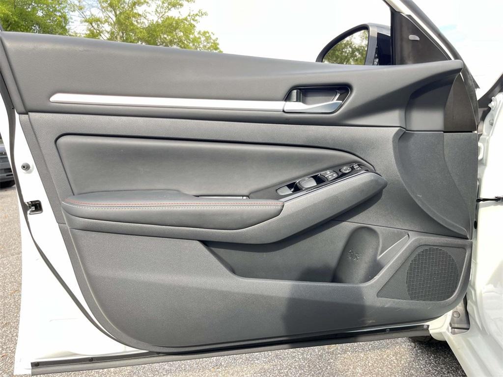 new 2025 Nissan Altima car, priced at $31,421