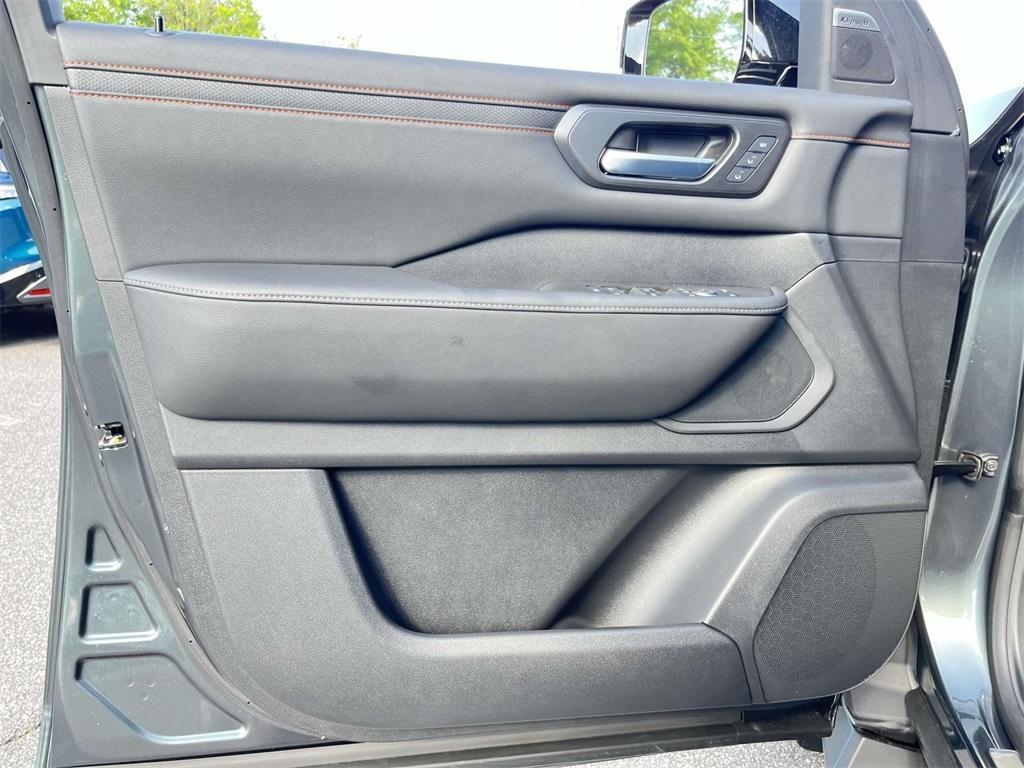 new 2025 Nissan Armada car, priced at $77,100