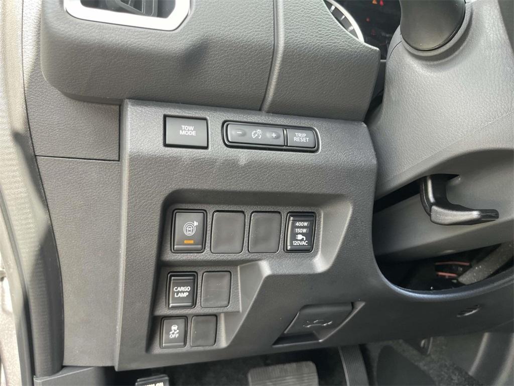 new 2025 Nissan Frontier car, priced at $36,124