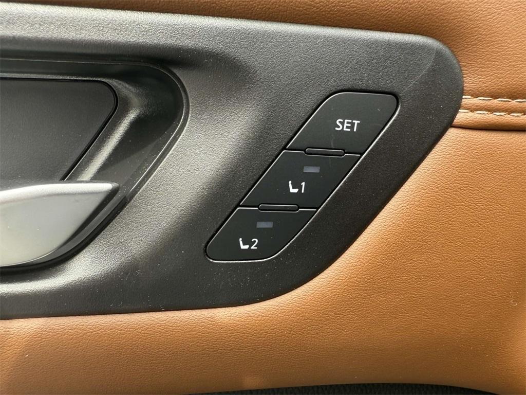 new 2025 Nissan Pathfinder car, priced at $48,318