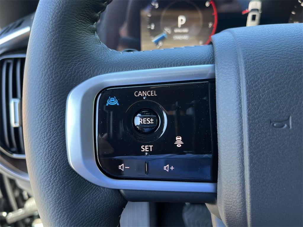 new 2025 Nissan Armada car, priced at $63,336