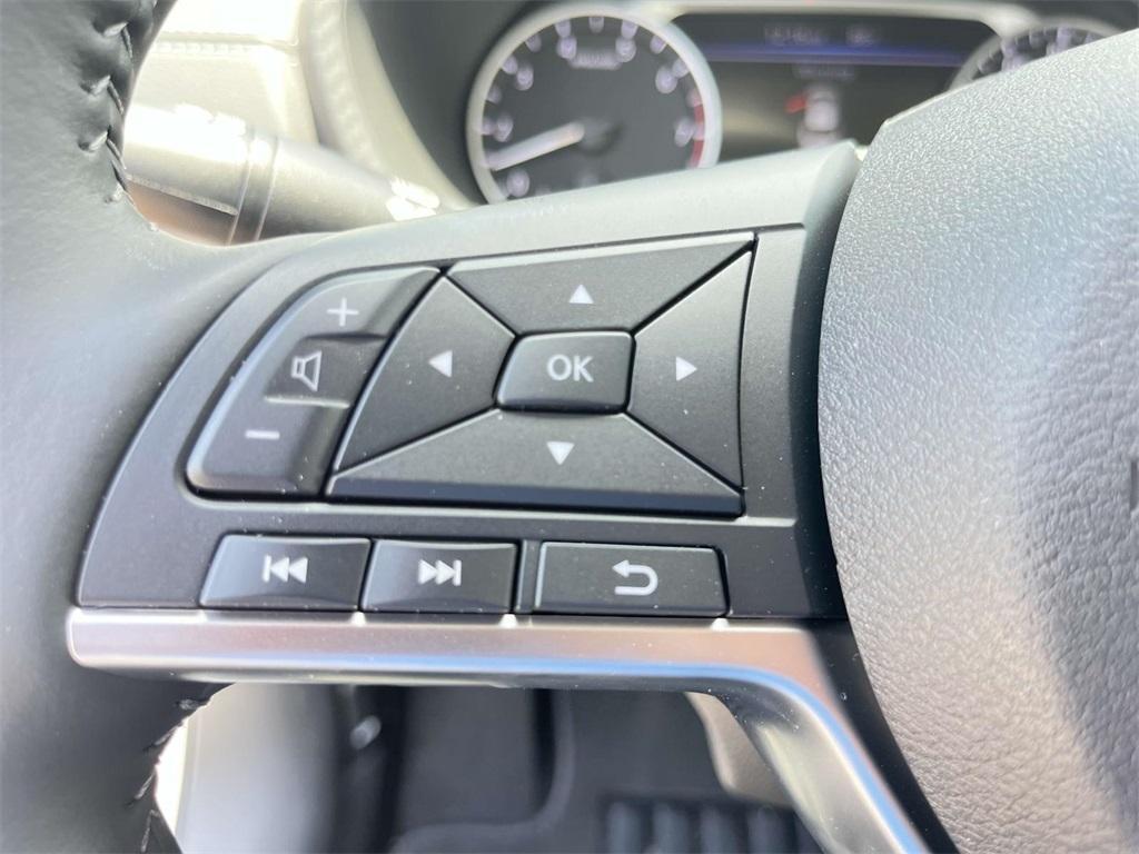new 2025 Nissan Sentra car, priced at $22,632