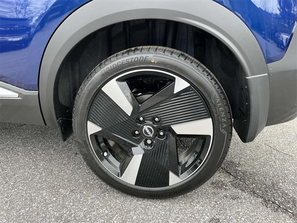 new 2025 Nissan Kicks car, priced at $27,315