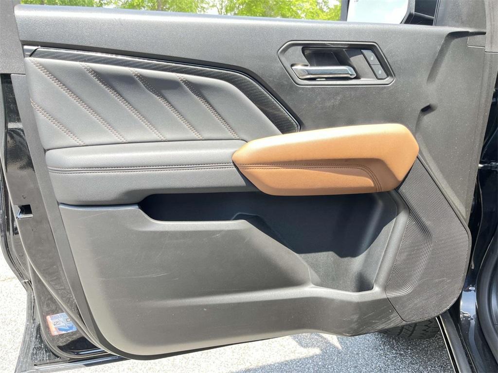 used 2024 GMC Canyon car, priced at $40,985