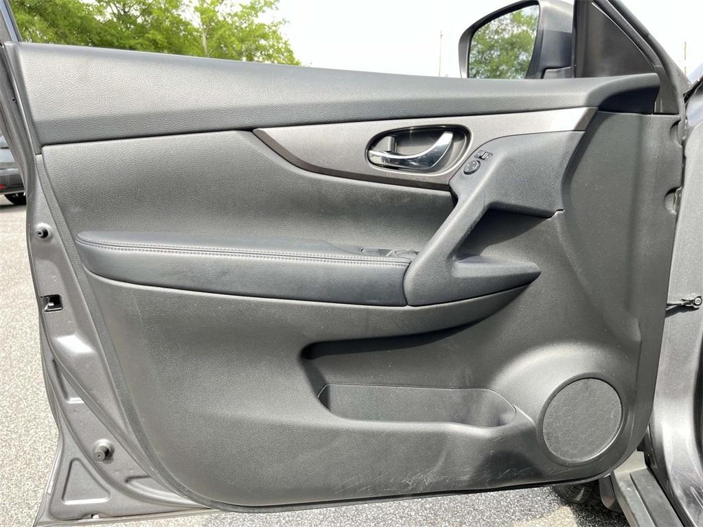 used 2014 Nissan Rogue car, priced at $7,285