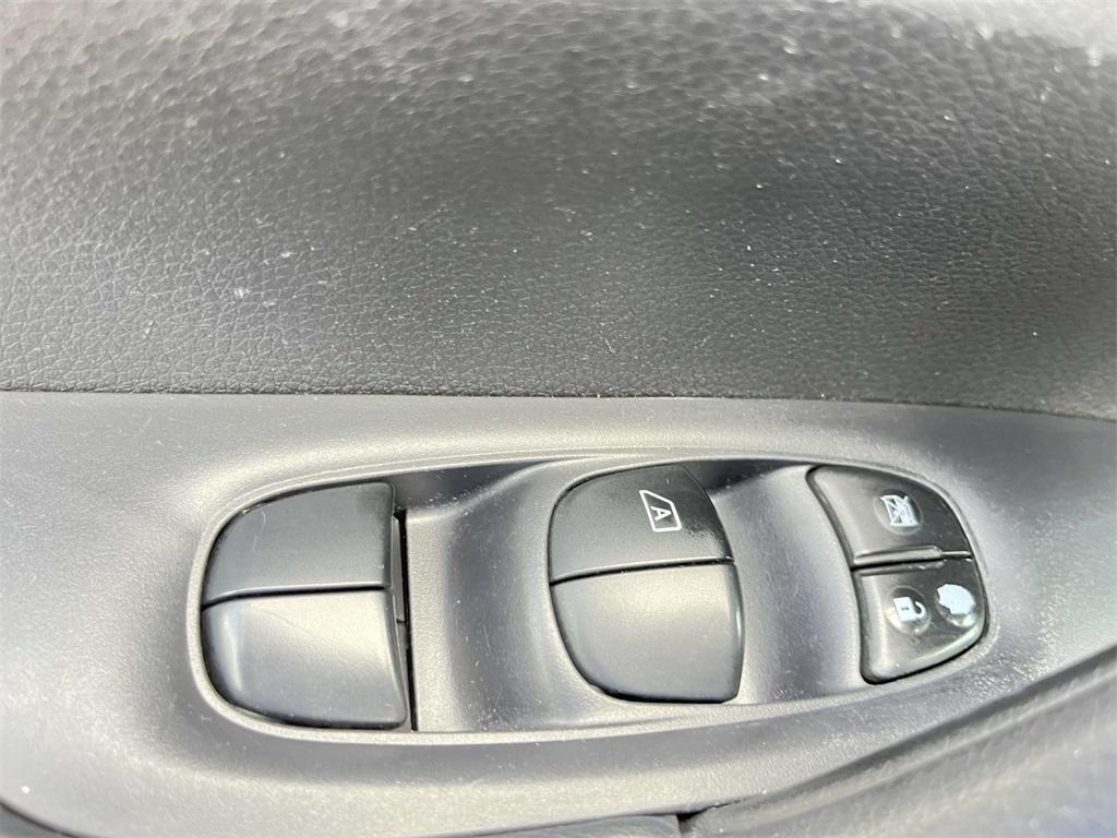 used 2014 Nissan Rogue car, priced at $7,285