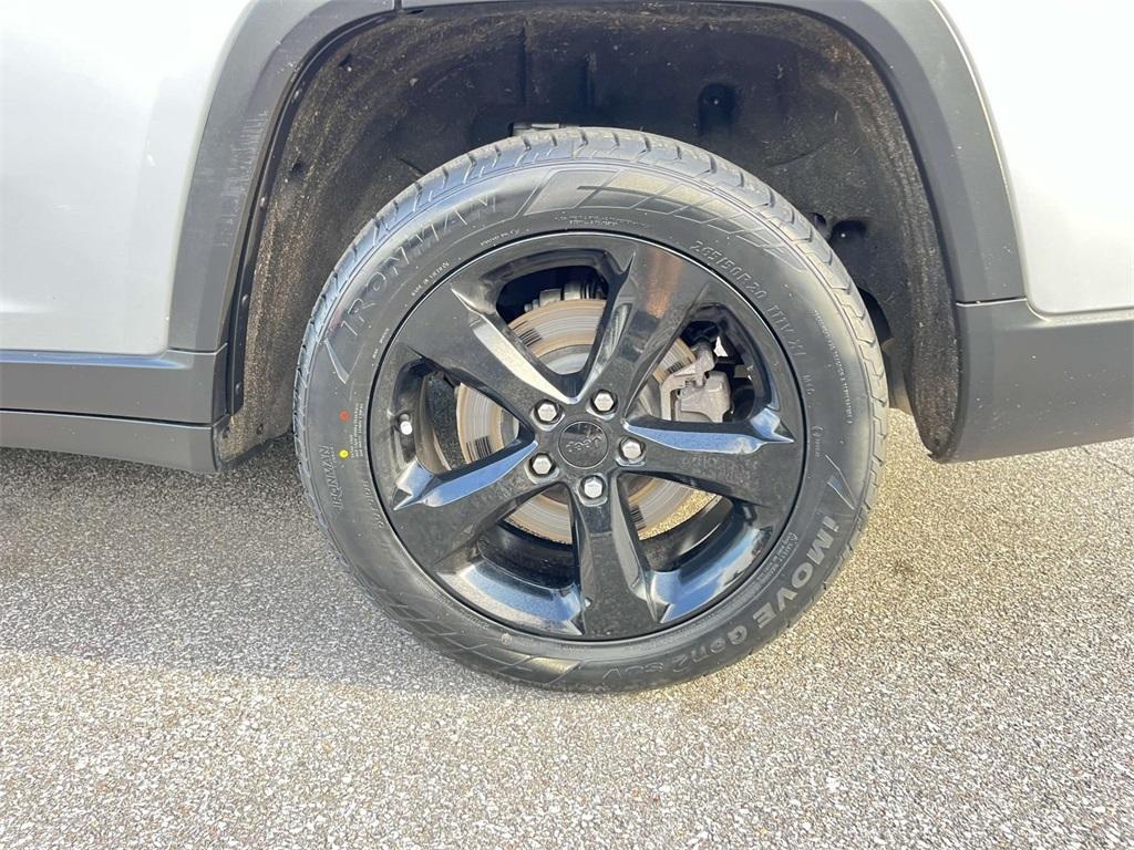 used 2022 Jeep Grand Cherokee L car, priced at $31,785