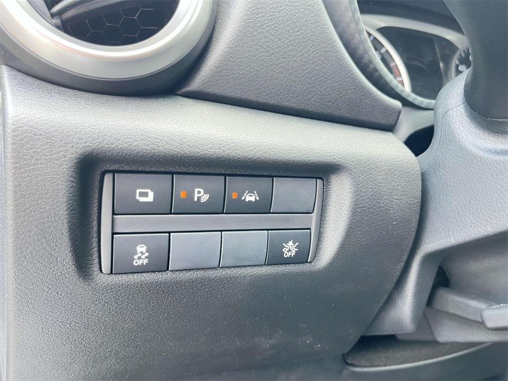 new 2025 Nissan Versa car, priced at $21,958