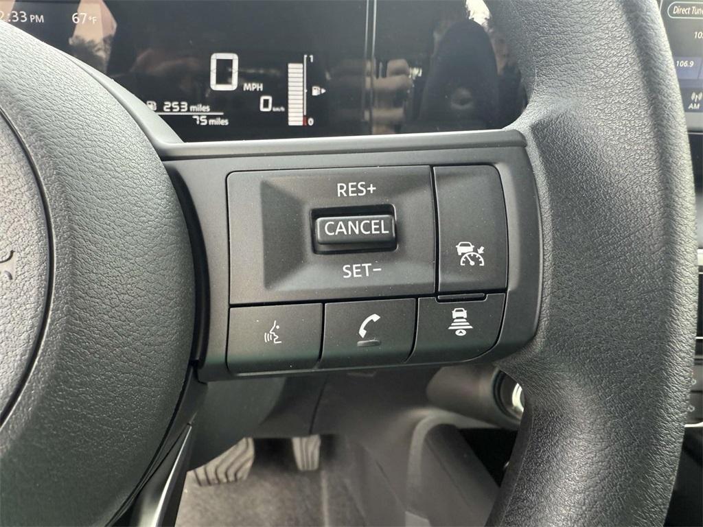 new 2025 Nissan Kicks car, priced at $23,980