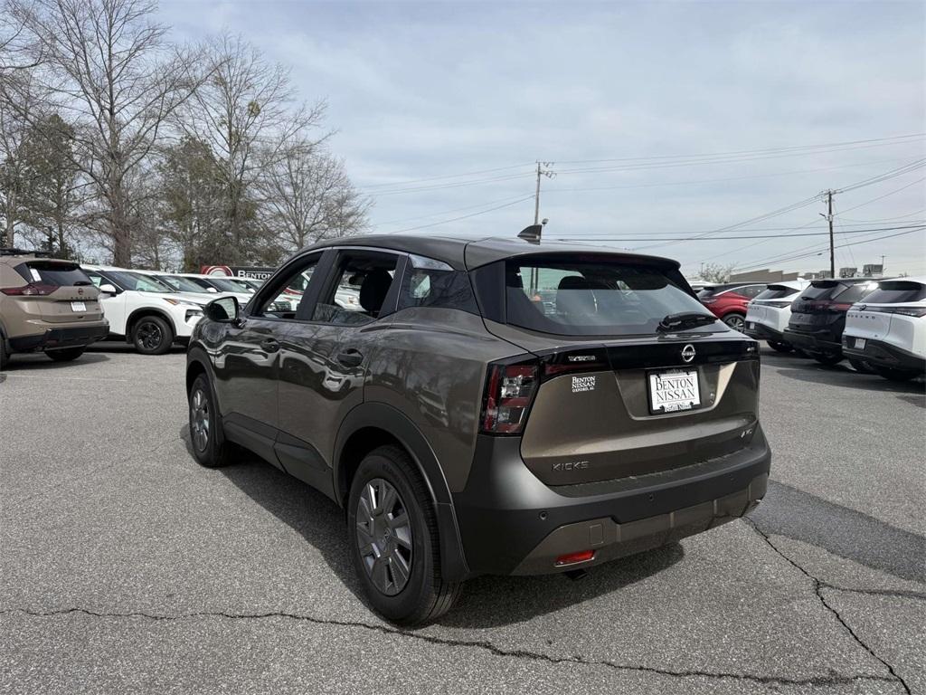 new 2025 Nissan Kicks car, priced at $23,980