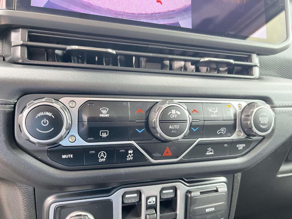 used 2025 Jeep Wrangler car, priced at $43,985