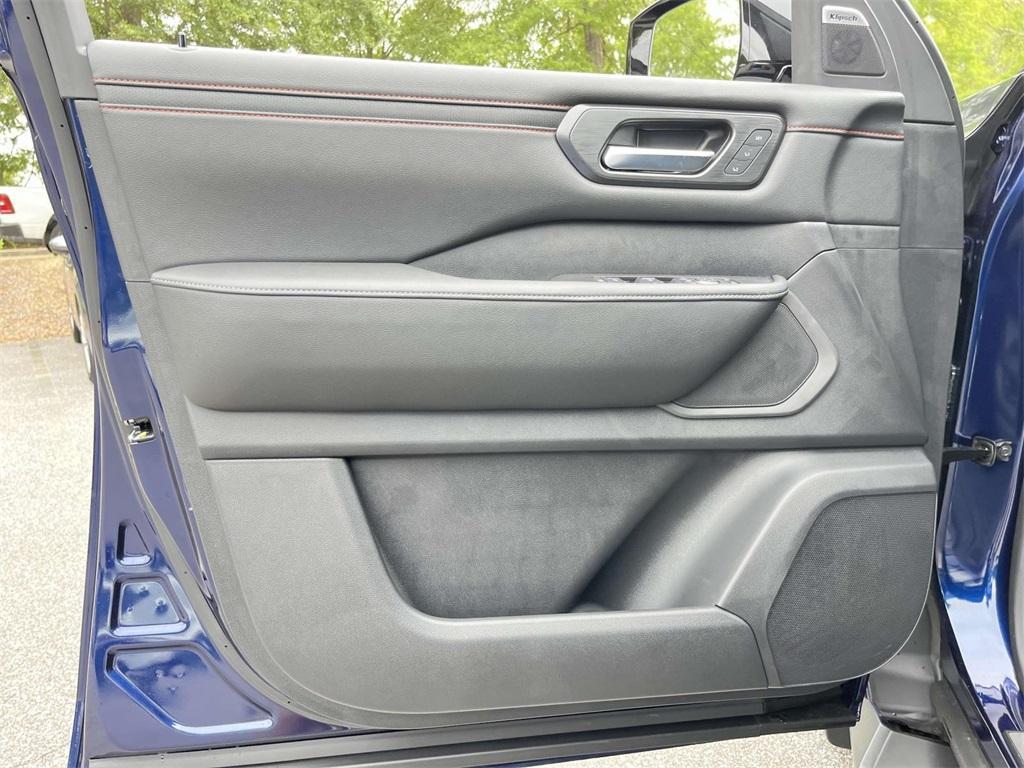 new 2025 Nissan Armada car, priced at $74,601