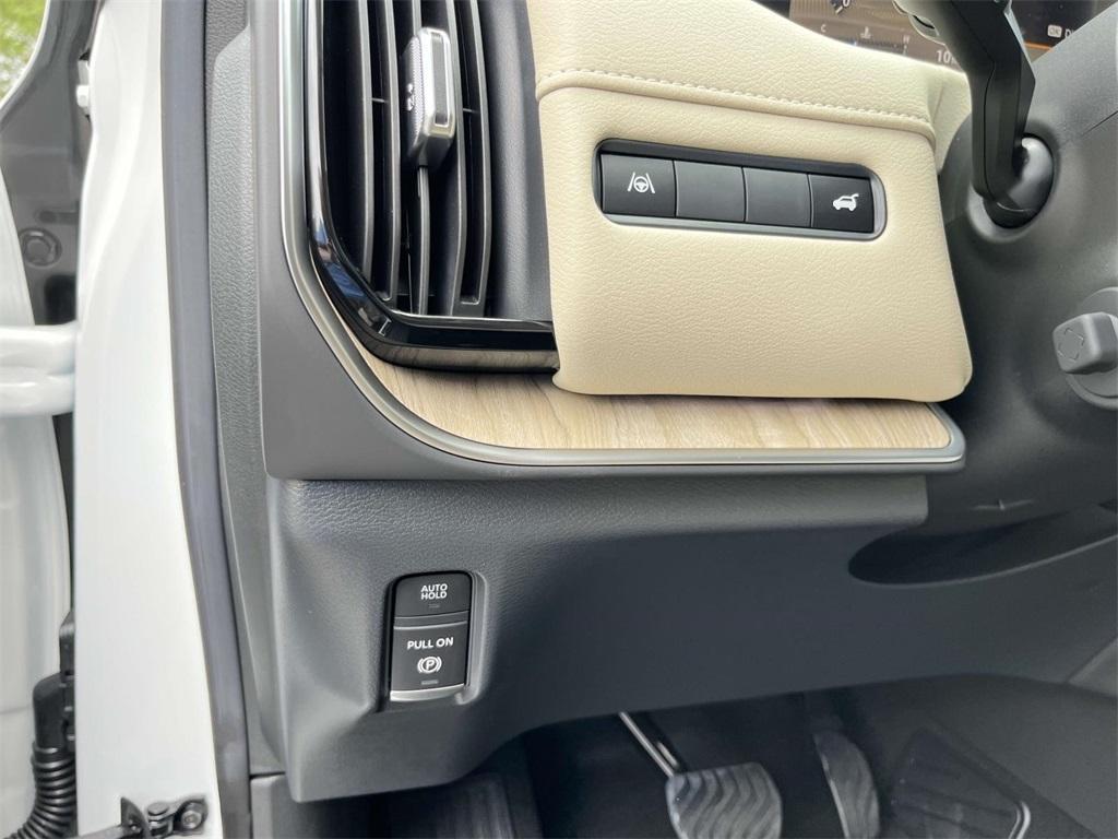 new 2025 Nissan Armada car, priced at $69,292