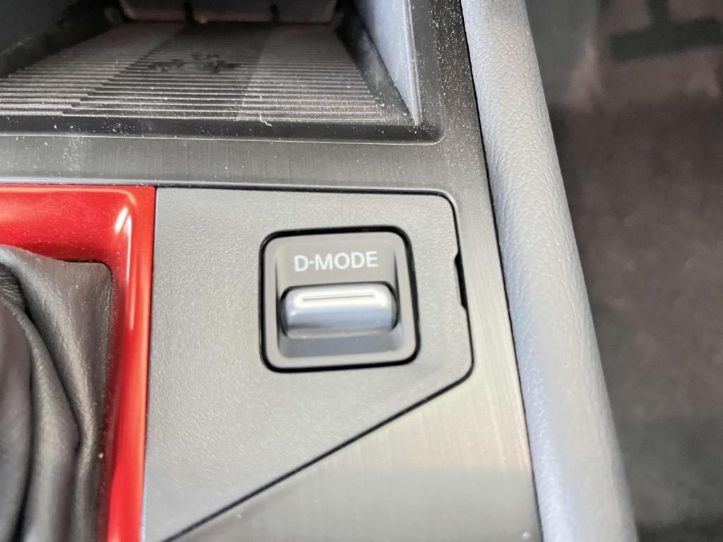 new 2025 Nissan Kicks car, priced at $28,155