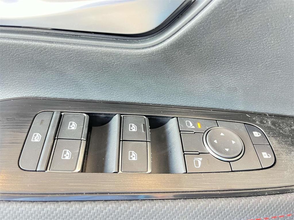 new 2025 Nissan Kicks car, priced at $27,230