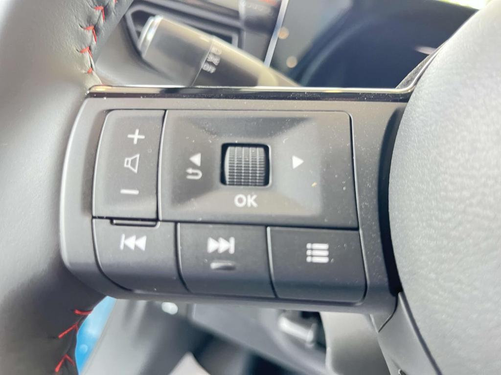 new 2025 Nissan Kicks car, priced at $28,155