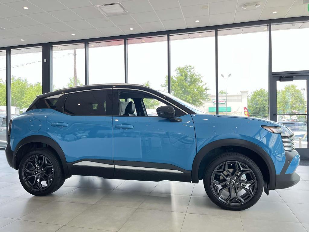new 2025 Nissan Kicks car, priced at $28,155