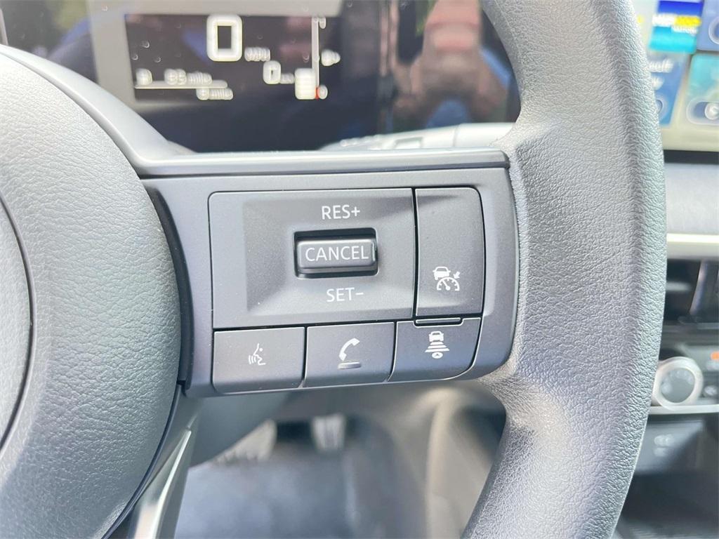 new 2025 Nissan Kicks car, priced at $23,762