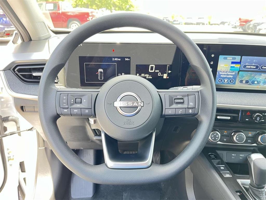 new 2025 Nissan Kicks car, priced at $23,762