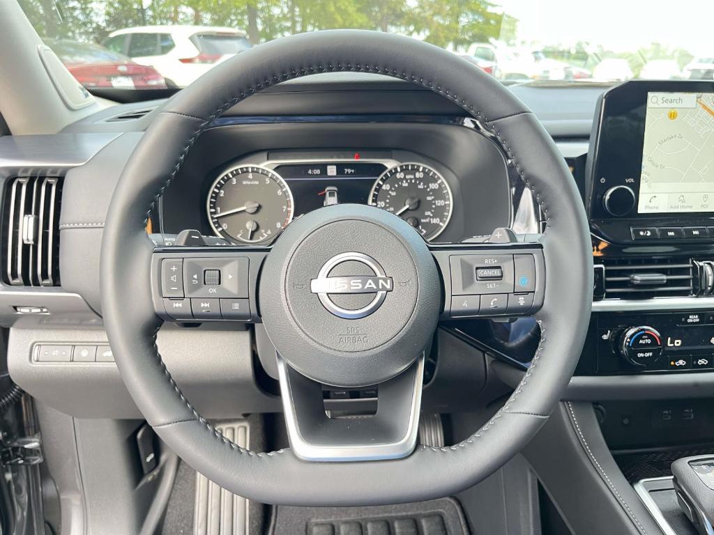 new 2025 Nissan Pathfinder car, priced at $39,275