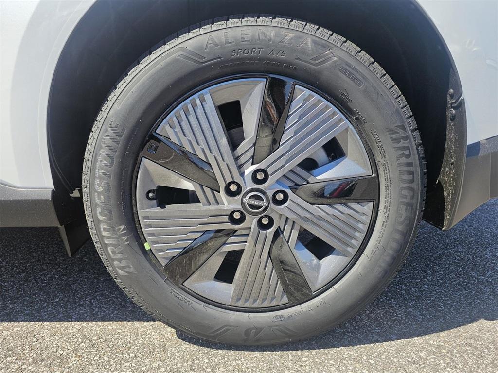 new 2025 Nissan Murano car, priced at $45,568