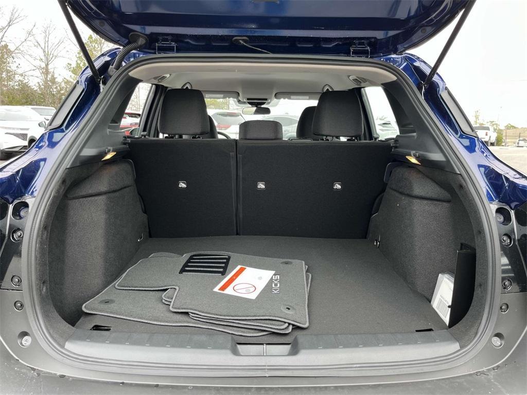 new 2025 Nissan Kicks car, priced at $24,650