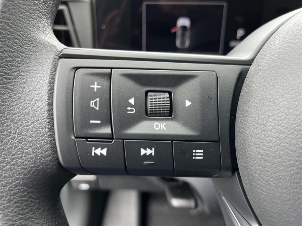 new 2025 Nissan Kicks car, priced at $24,650