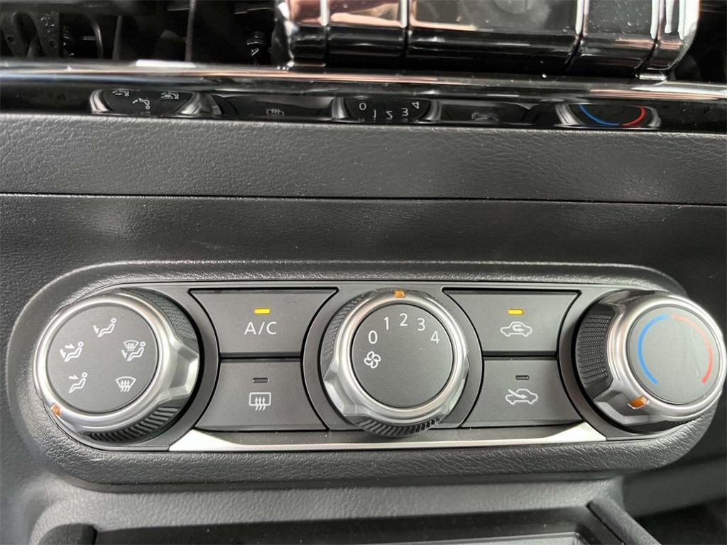 new 2025 Nissan Kicks car, priced at $24,650
