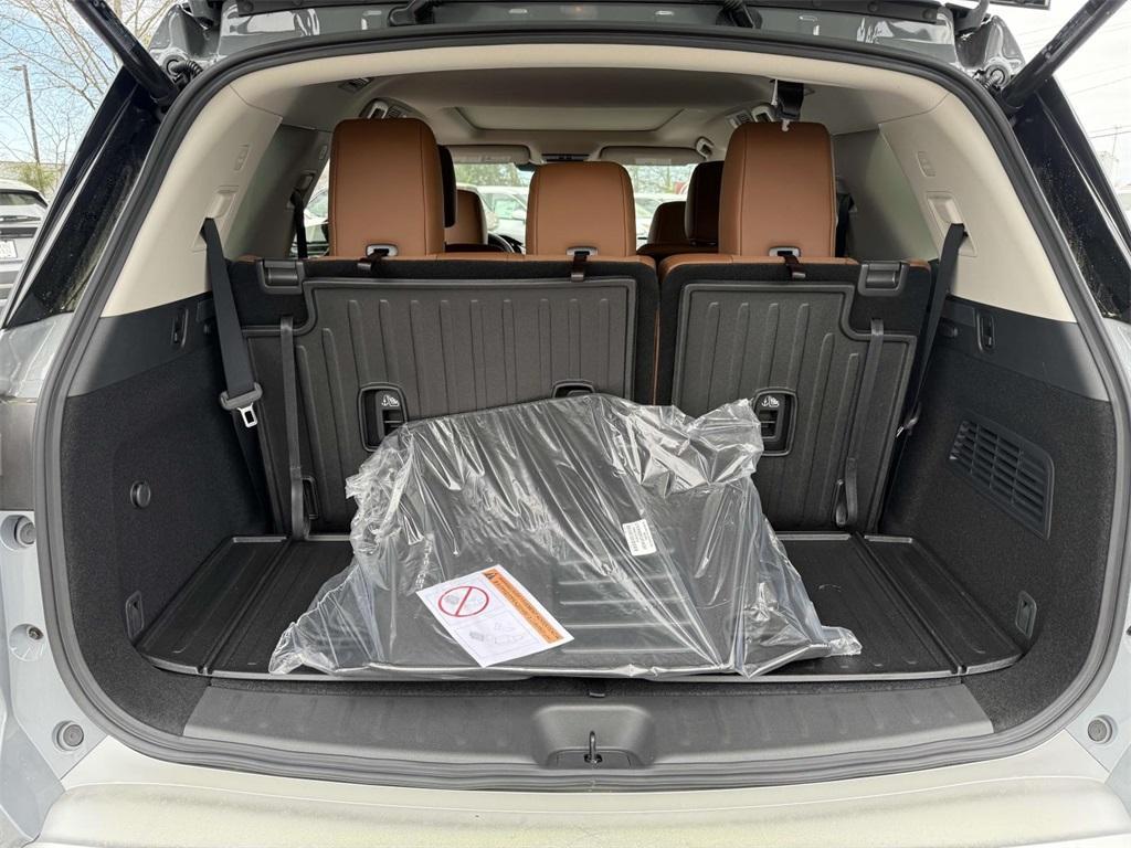 new 2025 Nissan Pathfinder car, priced at $49,177