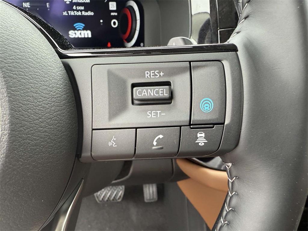 new 2025 Nissan Pathfinder car, priced at $49,177
