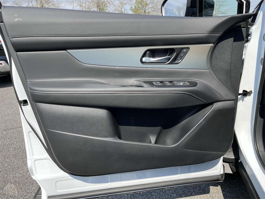 new 2025 Nissan Murano car, priced at $46,014