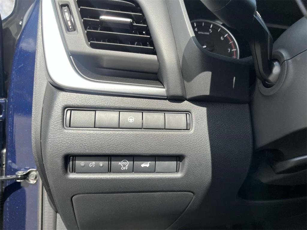 new 2025 Nissan Rogue car, priced at $30,530