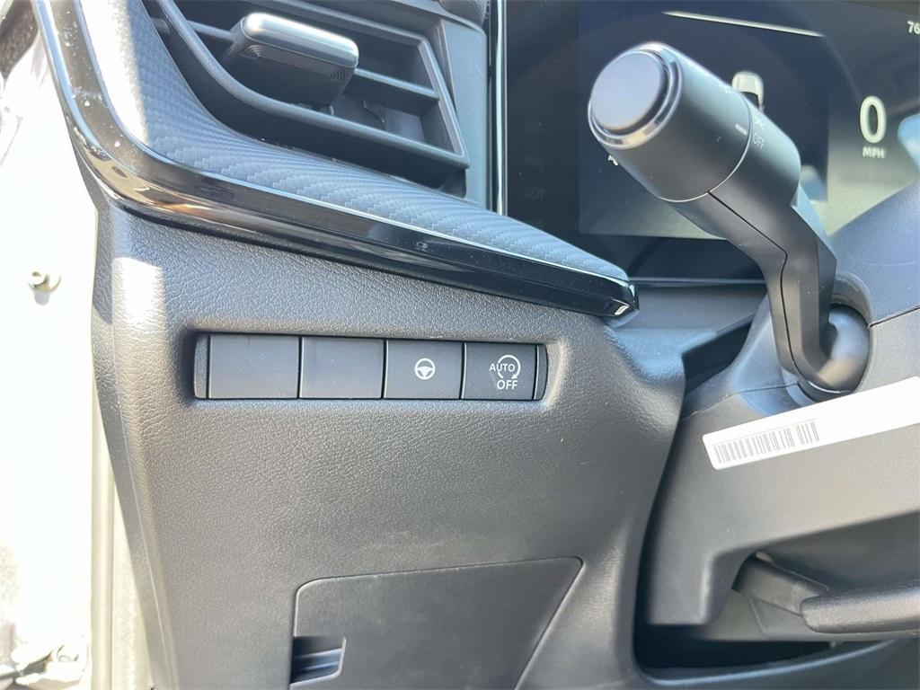 new 2026 Nissan Kicks car, priced at $27,956