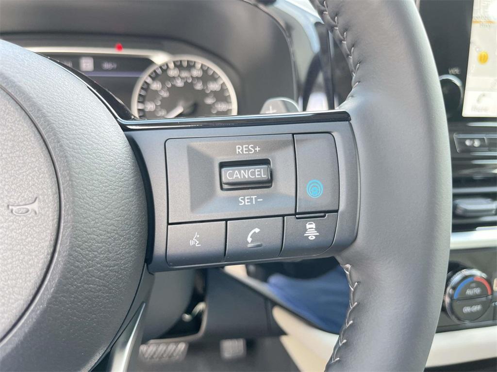 new 2025 Nissan Pathfinder car, priced at $40,721