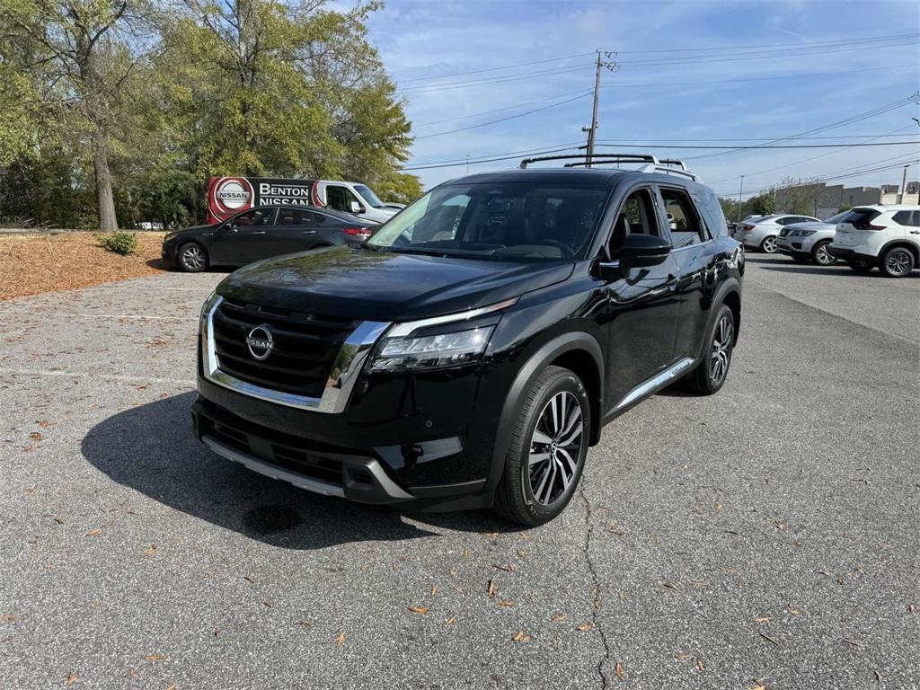 new 2025 Nissan Pathfinder car, priced at $48,341