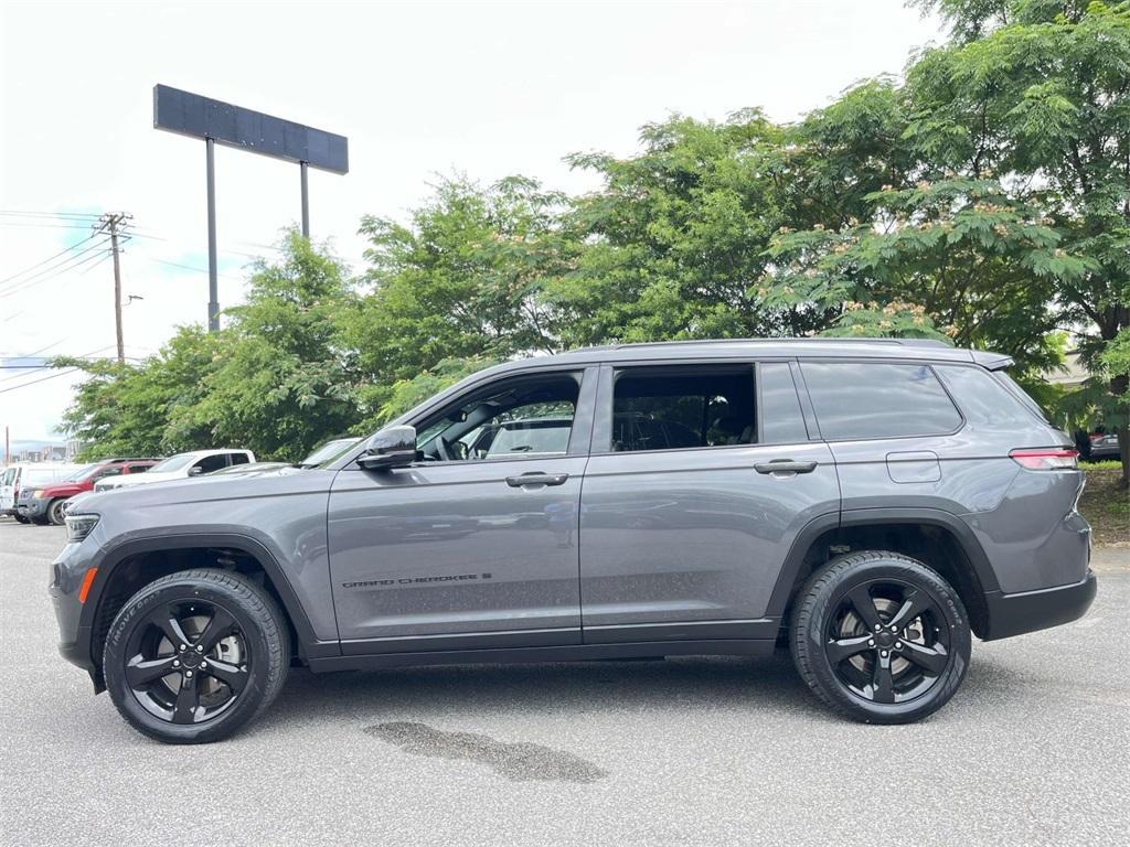 used 2023 Jeep Grand Cherokee L car, priced at $31,385