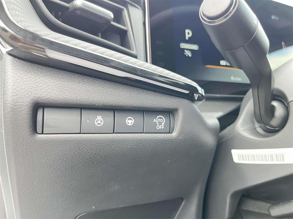 new 2025 Nissan Kicks car, priced at $28,883