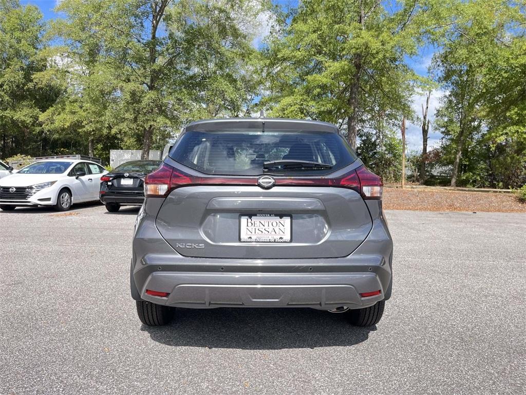 new 2025 Nissan Kicks Play car, priced at $22,118