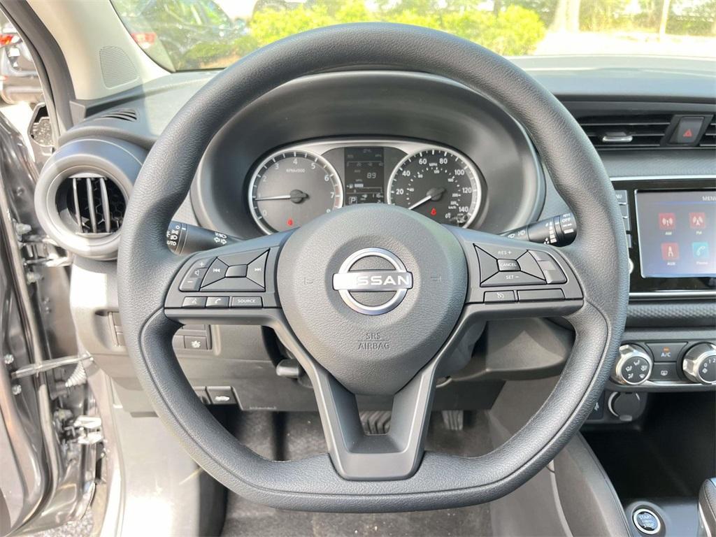 new 2025 Nissan Kicks Play car, priced at $22,118