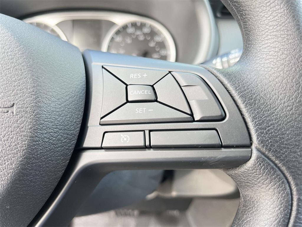 new 2025 Nissan Kicks Play car, priced at $22,118