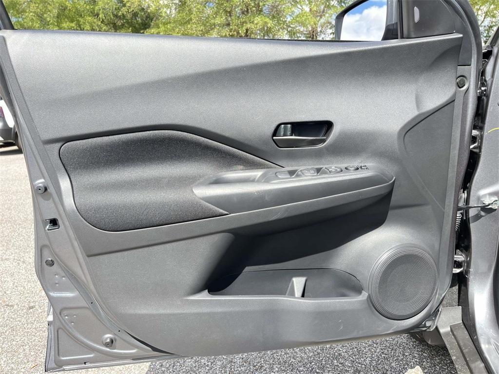 new 2025 Nissan Kicks Play car, priced at $22,118