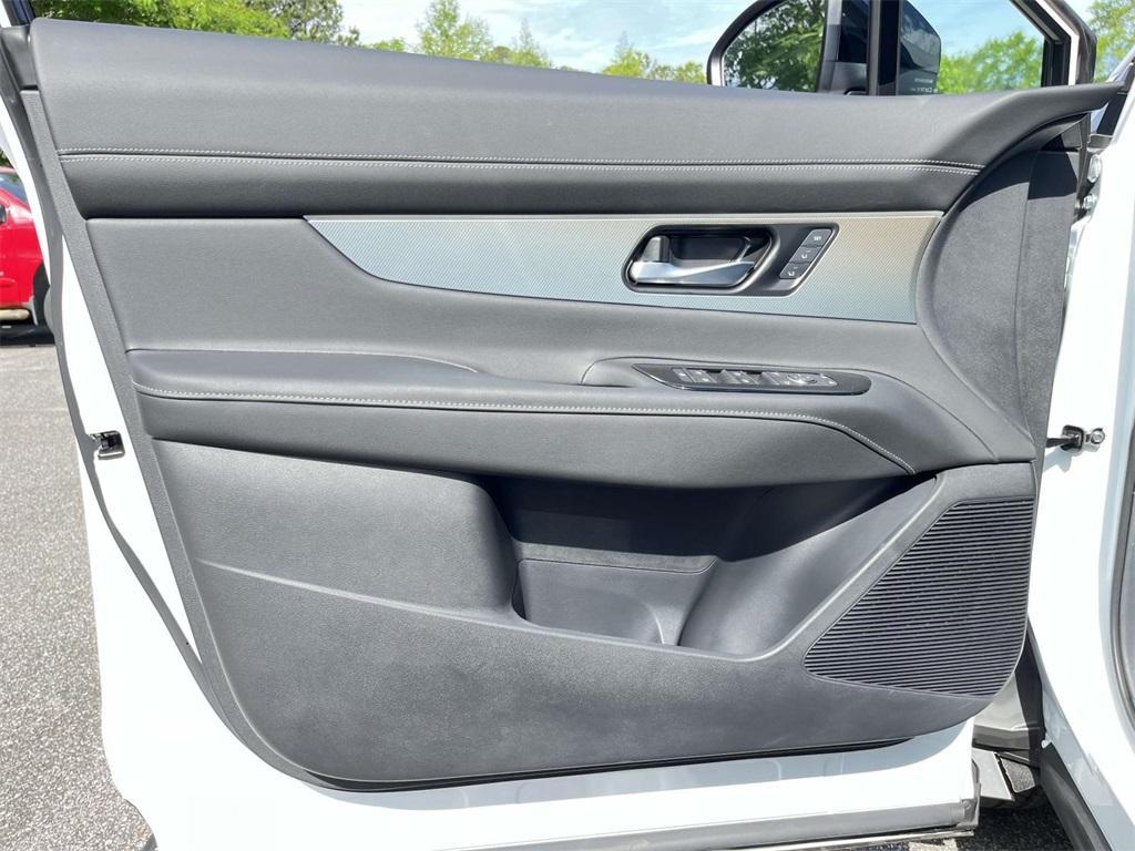 new 2025 Nissan Murano car, priced at $46,063