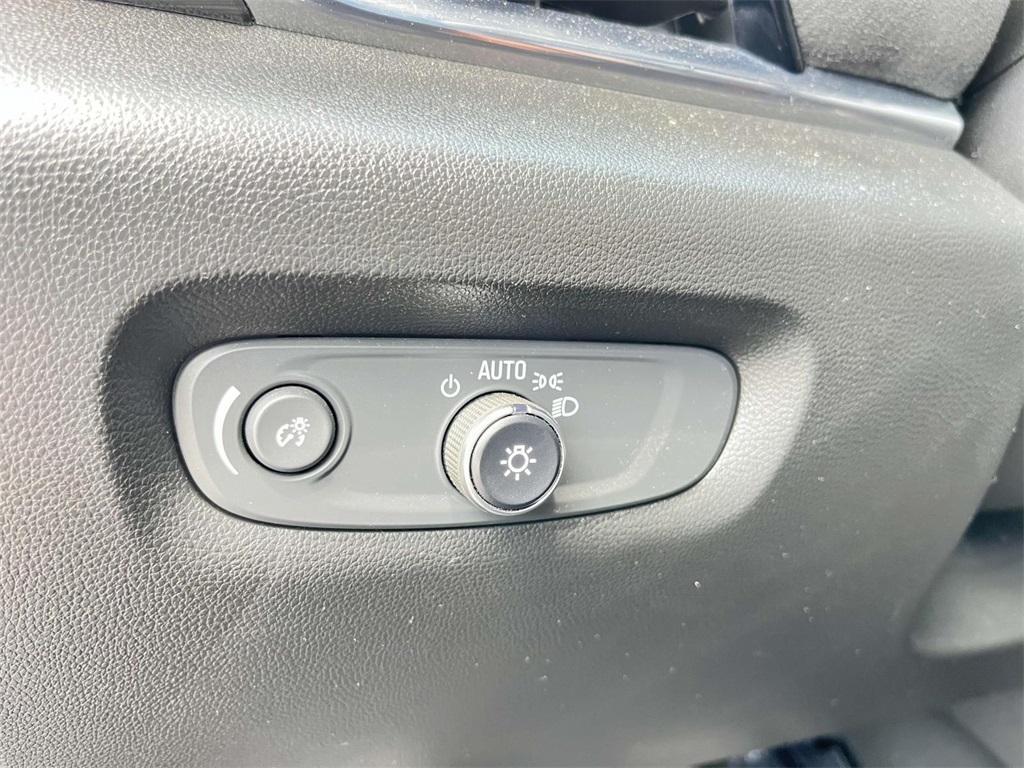 used 2023 Chevrolet Traverse car, priced at $43,385