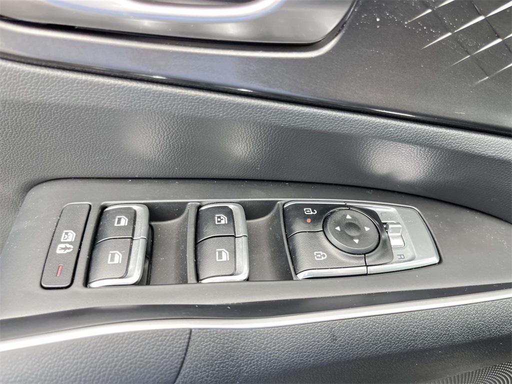 used 2025 Kia Sorento car, priced at $29,695