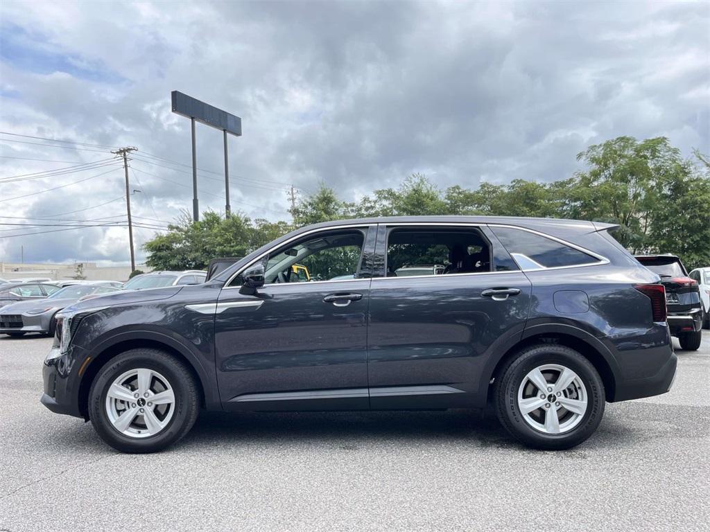 used 2025 Kia Sorento car, priced at $29,695