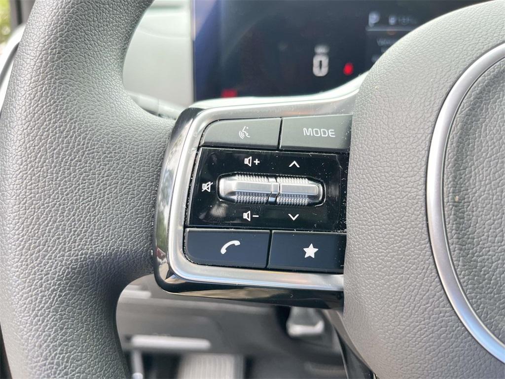 used 2025 Kia Sorento car, priced at $29,695