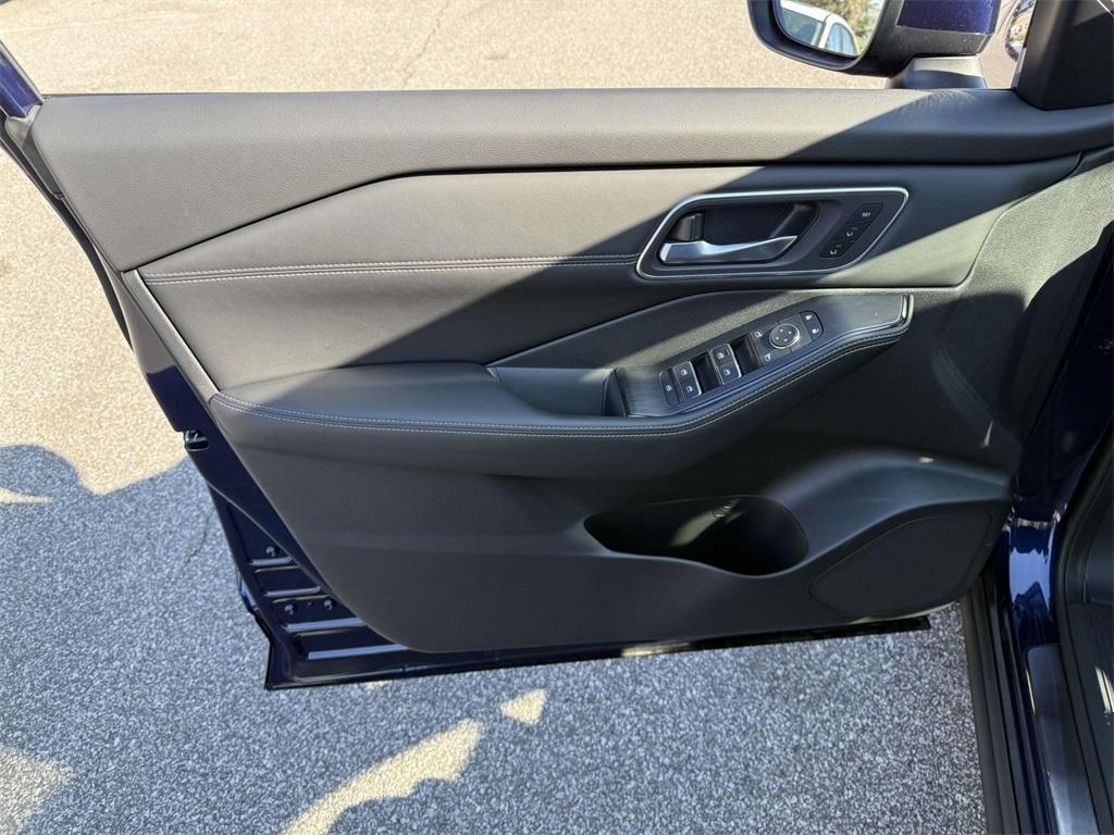 new 2025 Nissan Rogue car, priced at $45,185