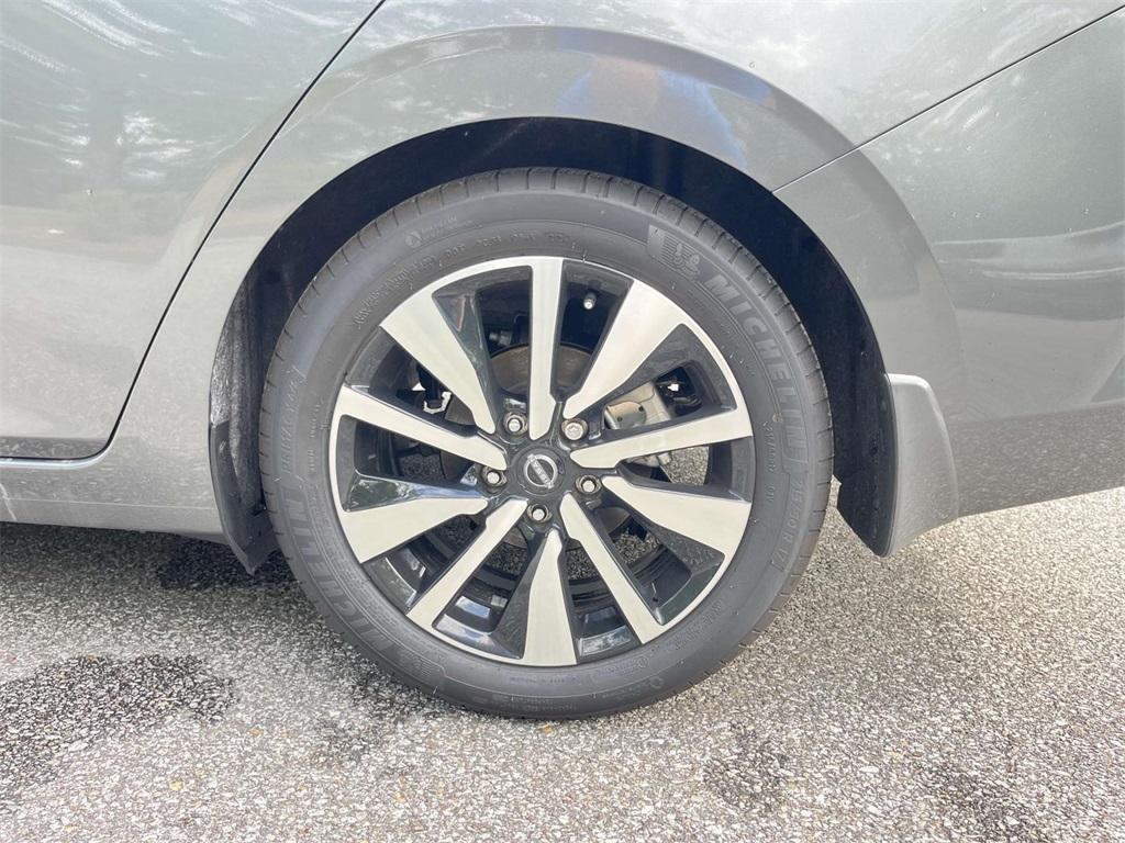 new 2025 Nissan Sentra car, priced at $26,071