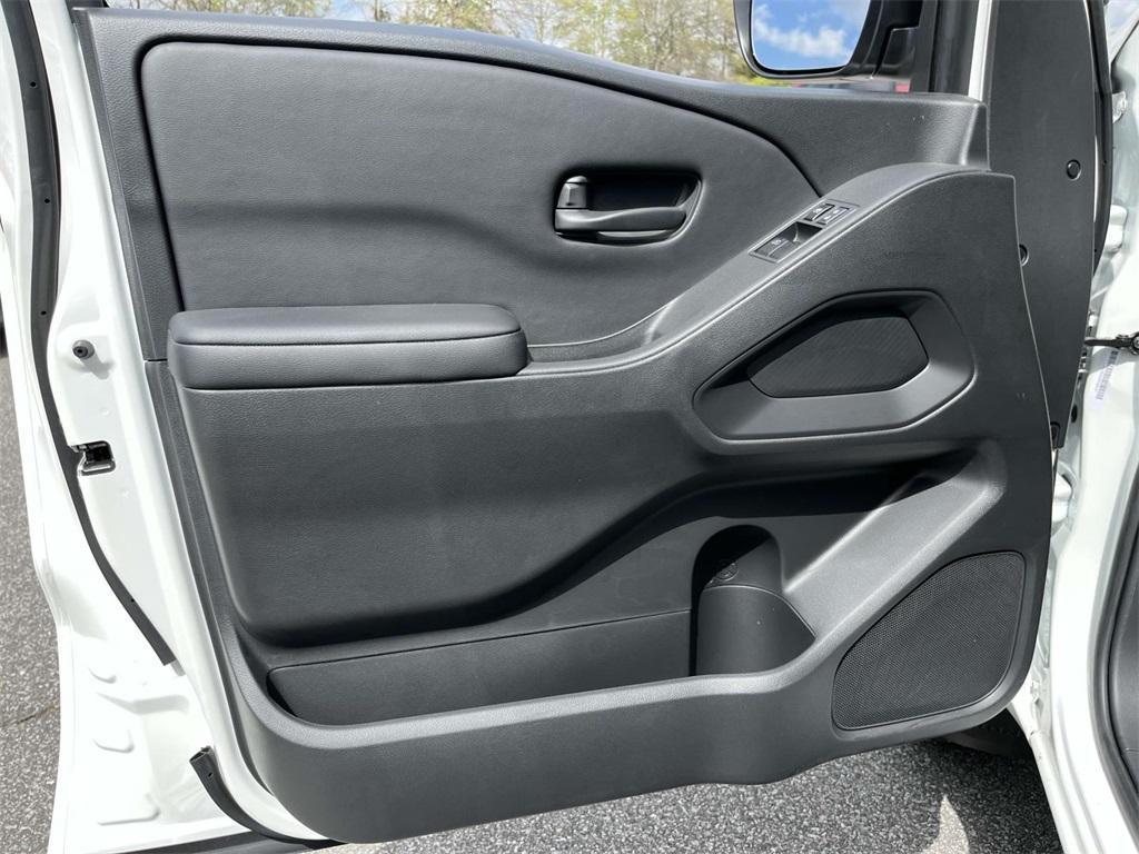 new 2025 Nissan Frontier car, priced at $29,719
