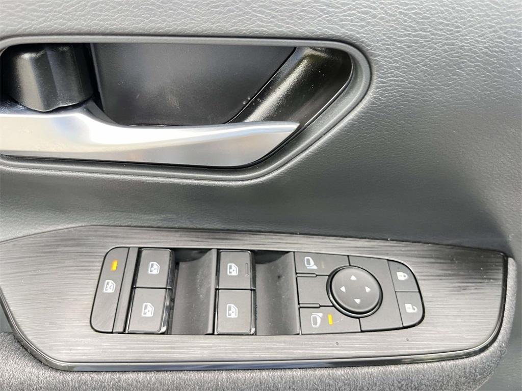 new 2025 Nissan Kicks car, priced at $25,662